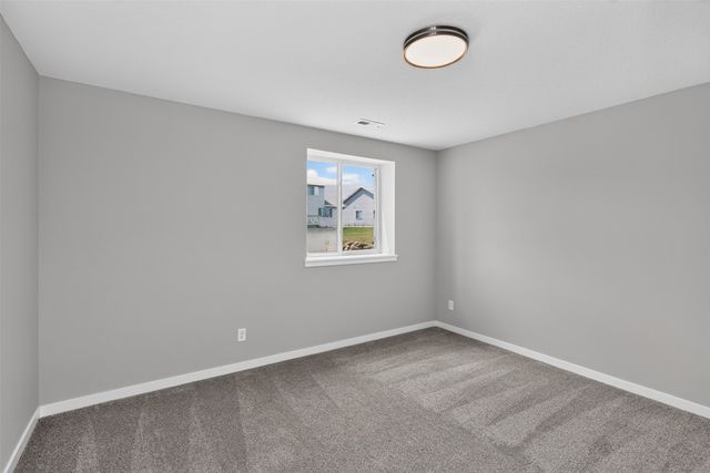 710 NE Crossing Oaks Drive, Ankeny, IA 50021