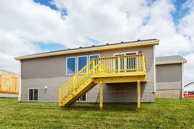 710 NE Crossing Oaks Drive, Ankeny, IA 50021