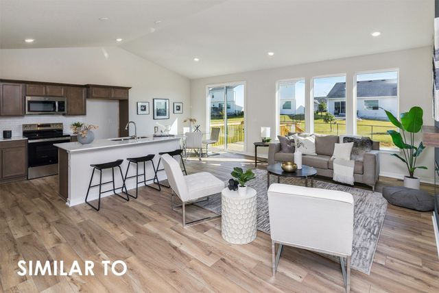 710 NE Crossing Oaks Drive, Ankeny, IA 50021