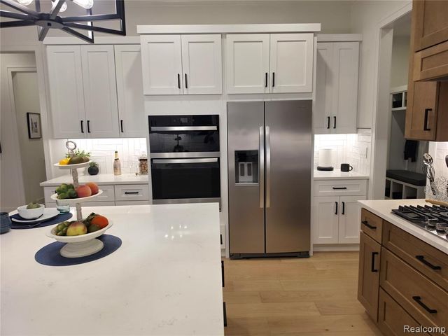 7398 Brys, Shelby, MI 48316