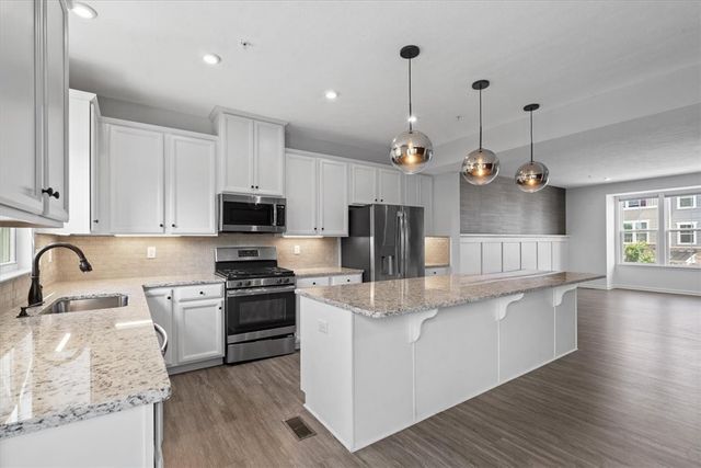 150 Curtis Ct, Ross Twp, PA 15237