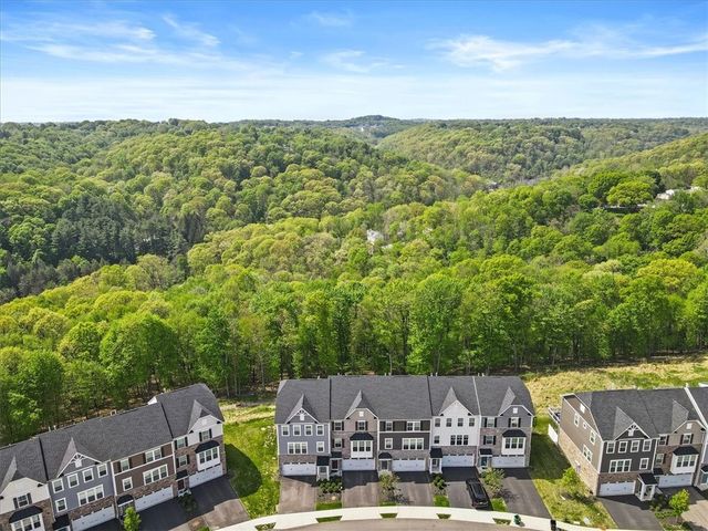 150 Curtis Ct, Ross Twp, PA 15237