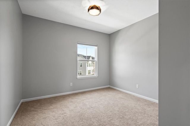 150 Curtis Ct, Ross Twp, PA 15237