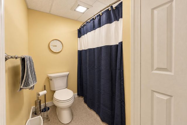 11 Beach Drive, Kingston, NH 03848
