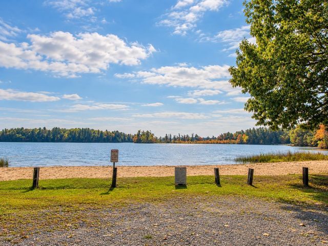 11 Beach Drive, Kingston, NH 03848