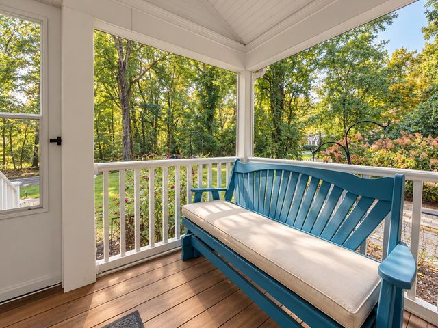 11 Beach Drive, Kingston, NH 03848