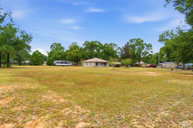 4393 Rice Rd, Milton, FL 32583