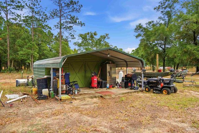 4393 Rice Rd, Milton, FL 32583