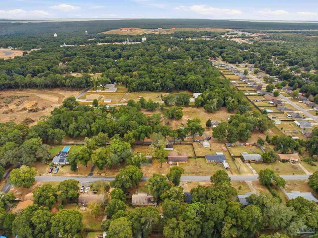 4393 Rice Rd, Milton, FL 32583