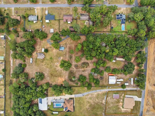 4393 Rice Rd, Milton, FL 32583