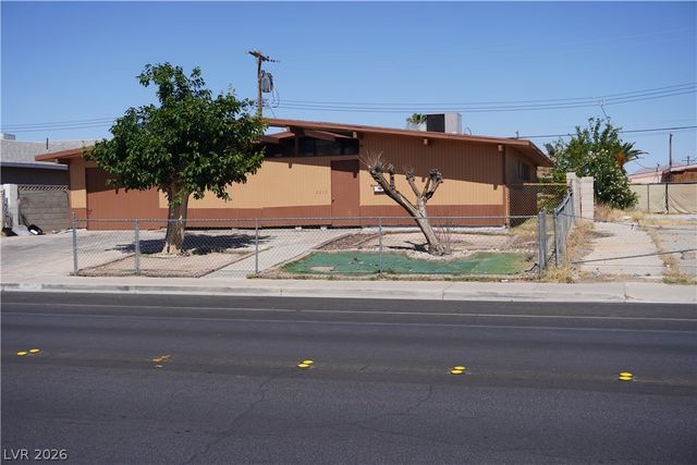 2212 Revere Street, North Las Vegas, NV 89030