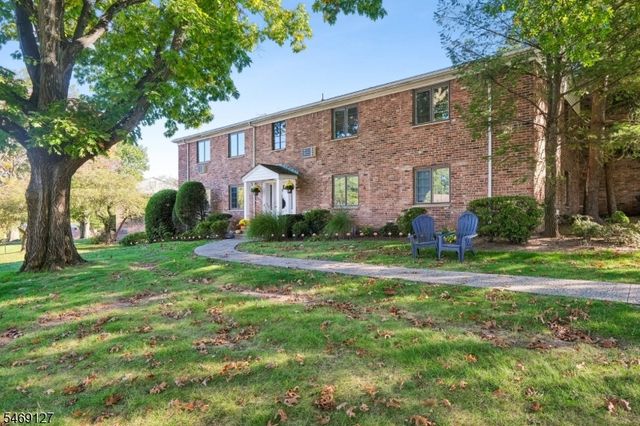 60 Troy Dr, Springfield Twp., NJ 07081