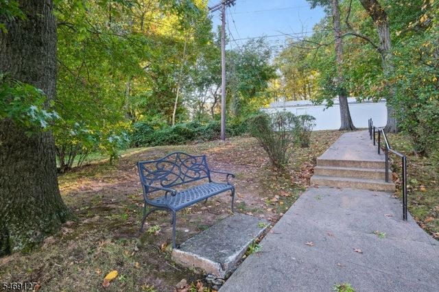 60 Troy Dr, Springfield Twp., NJ 07081
