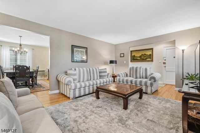 60 Troy Dr, Springfield Twp., NJ 07081