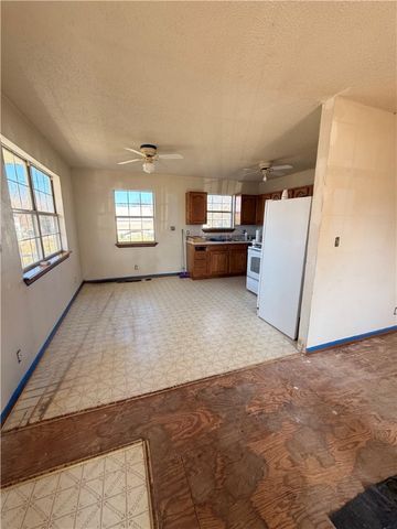 305 Shaver Street, Berryville, AR 72616