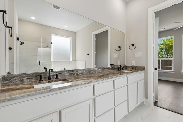 1009 Goldenrod Drive, Justin, TX 76247