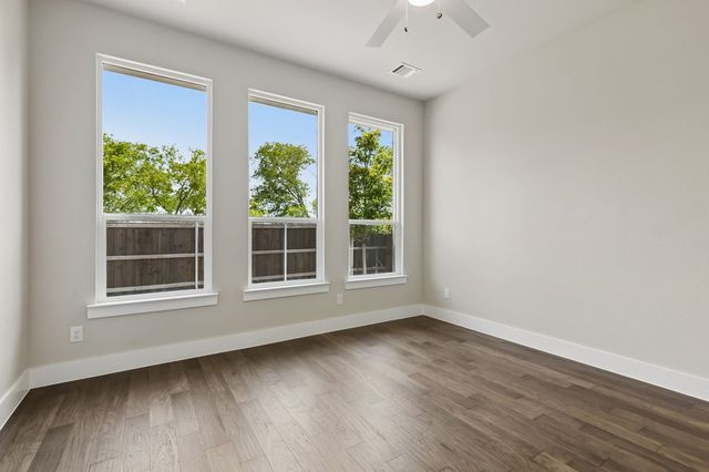 1009 Goldenrod Drive, Justin, TX 76247