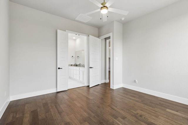 1009 Goldenrod Drive, Justin, TX 76247