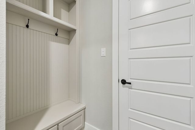 1009 Goldenrod Drive, Justin, TX 76247