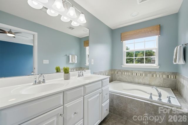 6564 Hasley Woods Drive, Huntersville, NC 28078