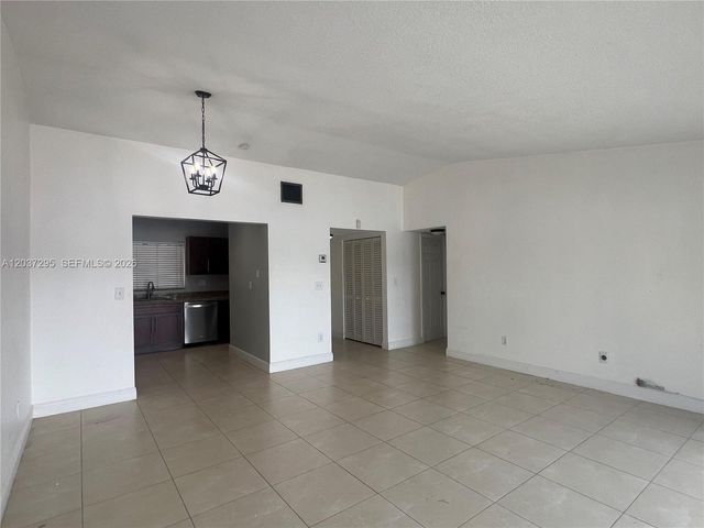 11800 SW 123rd Avenue, Miami, FL 33186