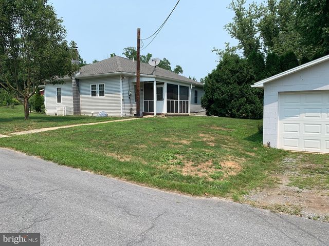 108 PARSONAGE ST, Newville, PA 17241