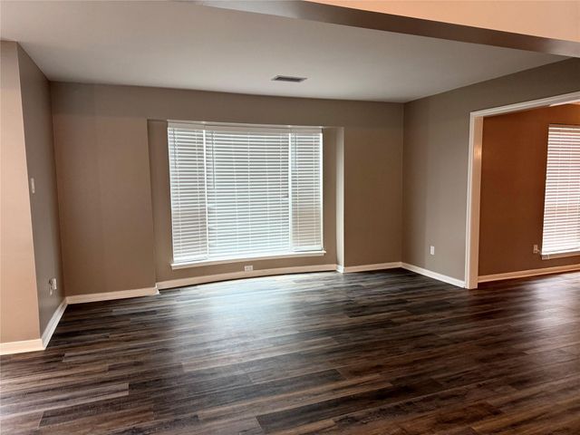 919 Longview Drive, Sugar Land, TX 77478