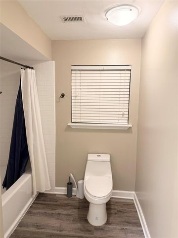 919 Longview Drive, Sugar Land, TX 77478
