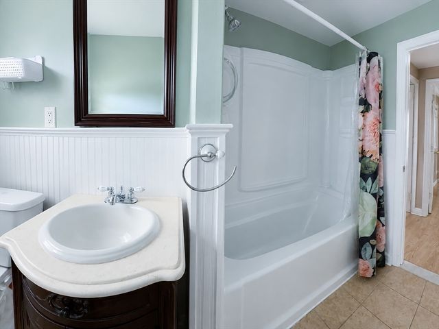 5 Elsie Rd, Brockton, MA 02302