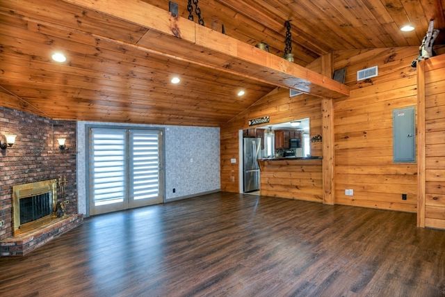 5 Elsie Rd, Brockton, MA 02302