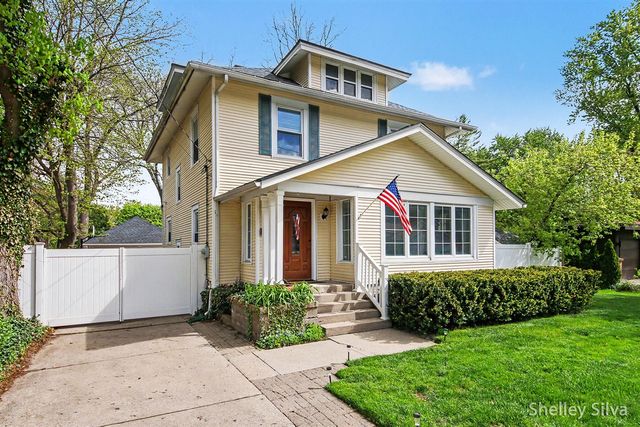 2217 Boston Street, East Grand Rapids, MI 49506