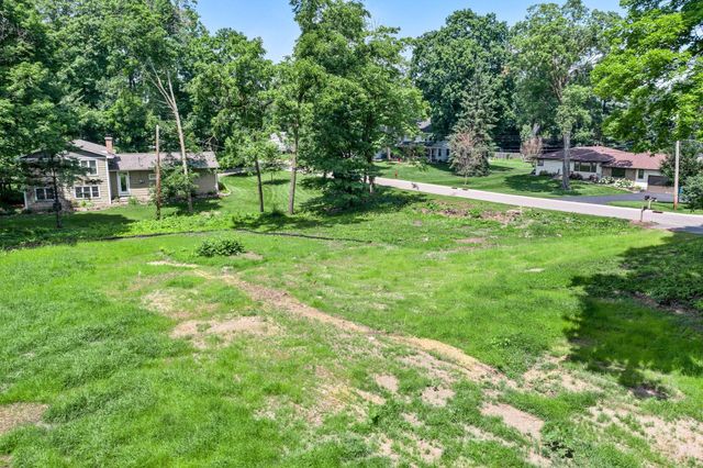 24695 Glen Road, Excelsior, MN 55331