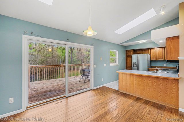 959 E Maple Street, Holly Township, MI 48442