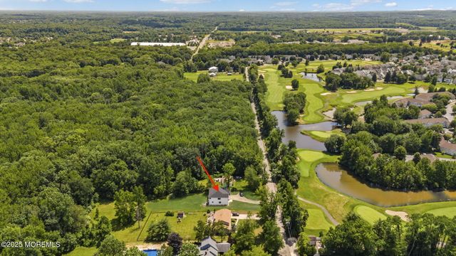 40 Daum Road, Manalapan, NJ 07726
