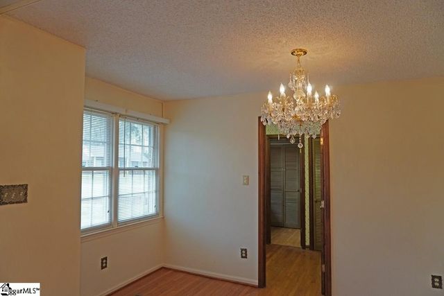 6 Woodlawn Drive, Ware Shoals, SC 29692