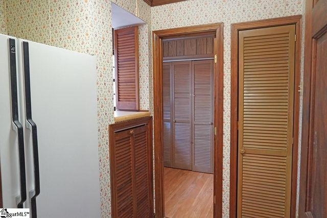 6 Woodlawn Drive, Ware Shoals, SC 29692