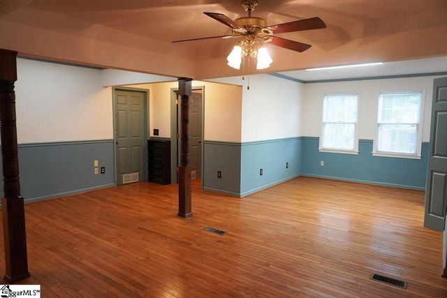 6 Woodlawn Drive, Ware Shoals, SC 29692