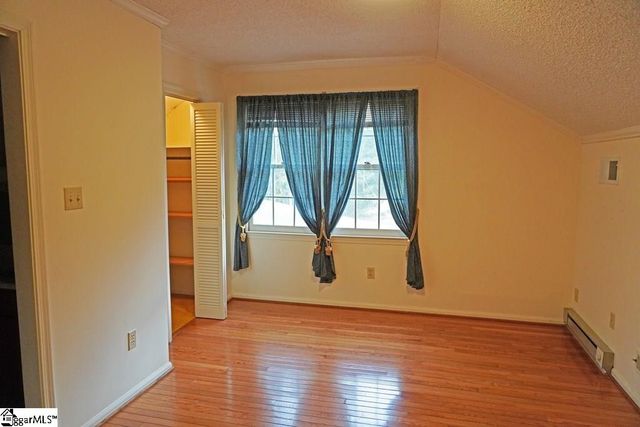 6 Woodlawn Drive, Ware Shoals, SC 29692