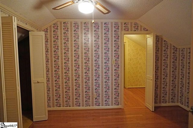 6 Woodlawn Drive, Ware Shoals, SC 29692