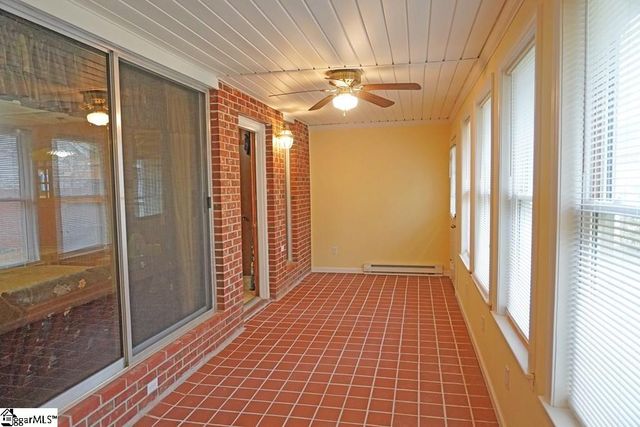 6 Woodlawn Drive, Ware Shoals, SC 29692