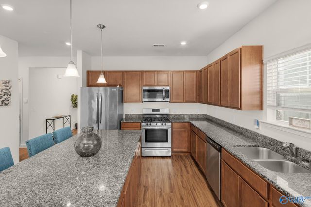 125 Story Ray Drive, New Market, AL 35761