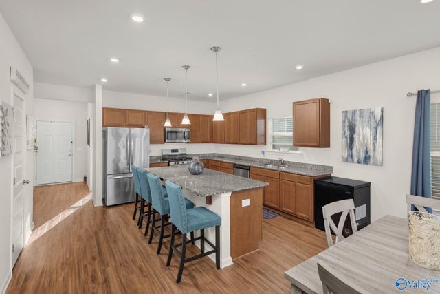 125 Story Ray Drive, New Market, AL 35761