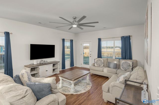 125 Story Ray Drive, New Market, AL 35761