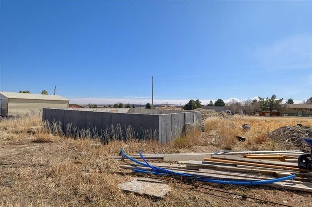 5228 Cuerno Verde Blvd, Colorado City, CO 81019