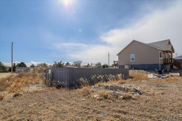 5228 Cuerno Verde Blvd, Colorado City, CO 81019