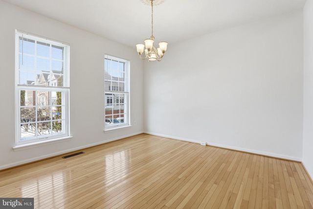 6177 DERRING ST, Centreville, VA 20120