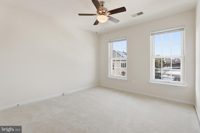 6177 DERRING ST, Centreville, VA 20120