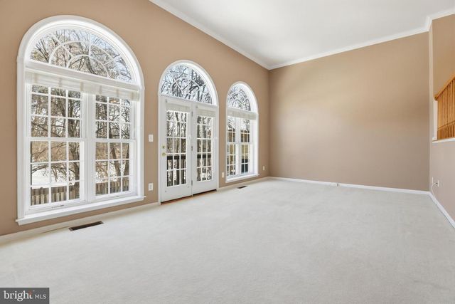 6177 DERRING ST, Centreville, VA 20120