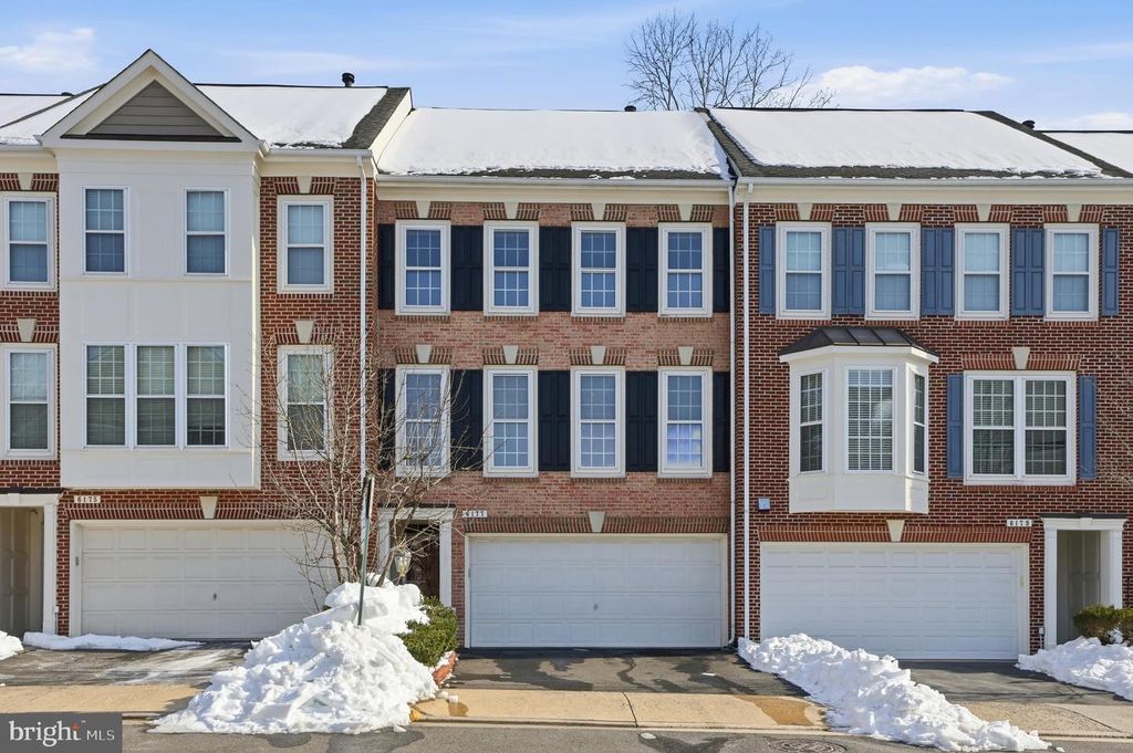 6177 DERRING ST, Centreville, VA 20120