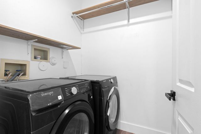 1551 Seagrape Way, Hollywood, FL 33019